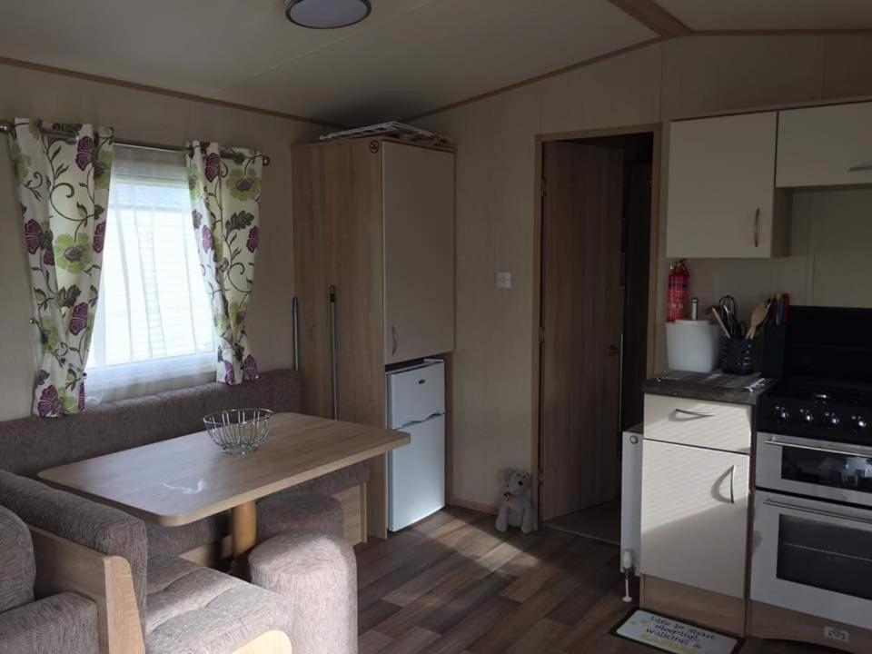 Hotel 6 Berth Park Dean Saltfleet Barneys Den Exterior foto