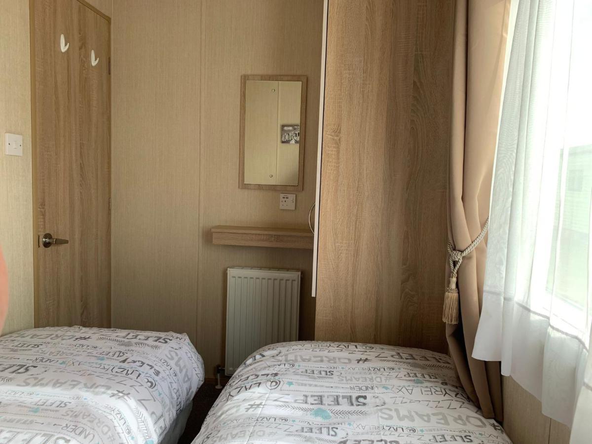 Hotel 6 Berth Park Dean Saltfleet Barneys Den Exterior foto